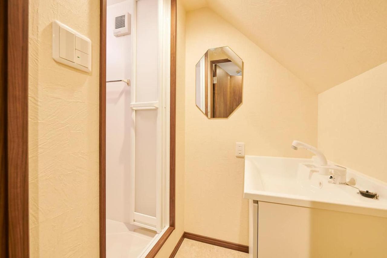 Apartment 王子神谷ハウス Ojikamiya House Tokyo